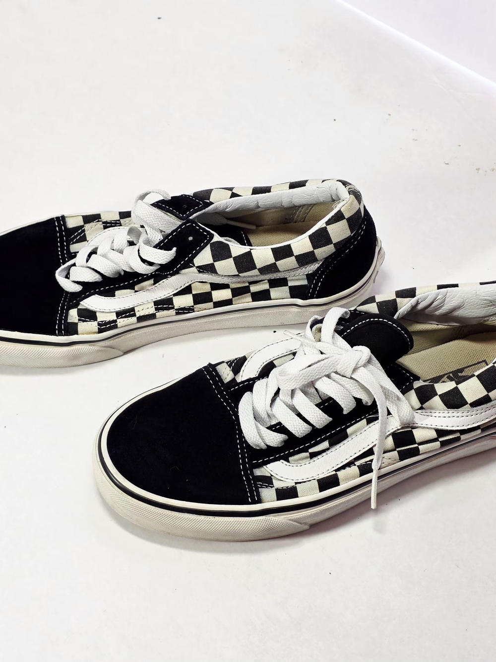 Checkerboard Sherpa black & white retro Vans